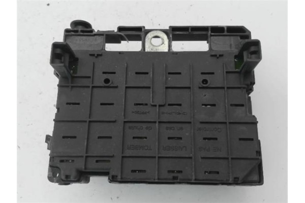 Recambio de caja fusibles/rele para peugeot 307 (3a/c) 1.6 hdi 110 referencia OEM IAM 9650664080 43803514 