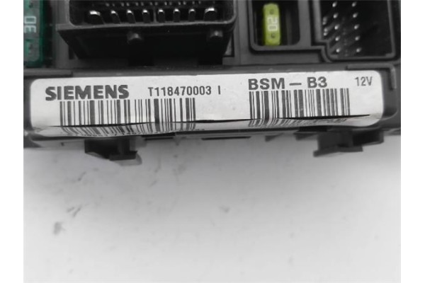 Recambio de caja fusibles/rele para citroen xsara picasso 2.0 hdi exclusive referencia OEM IAM 9643498880 T118470003 