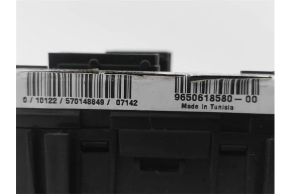 Recambio de caja fusibles/rele para citroen berlingo 1.6 hdi 75 600 first furgón referencia OEM IAM 9650618580 U118470002 