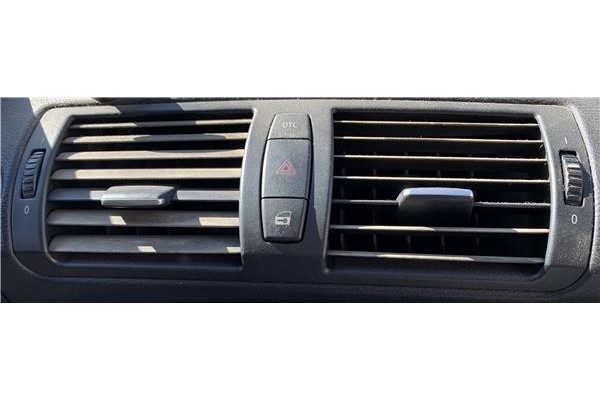 Recambio de interruptor luces emergencia para bmw serie 1 berlina (e81/e87) 2.0 118d referencia OEM IAM 61319196712  