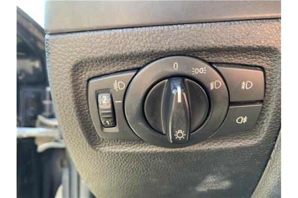 Recambio de mando de luces para bmw serie 1 berlina (e81/e87) 2.0 118d referencia OEM IAM 61316932793  