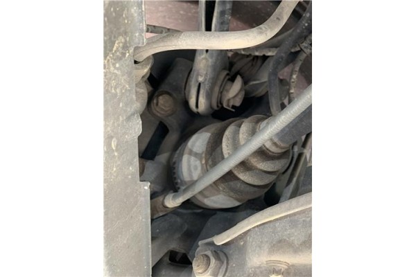 Recambio de mangueta trasero derecha para bmw serie 1 berlina (e81/e87) 2.0 118d referencia OEM IAM 33326774810  