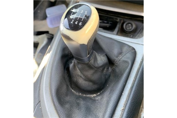Recambio de palanca de cambio para bmw serie 1 berlina (e81/e87) 2.0 118d referencia OEM IAM 25117570506  