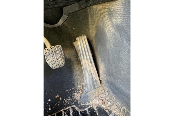 Recambio de pedal acelerador para bmw serie 1 berlina (e81/e87) 2.0 118d referencia OEM IAM 35406889819  