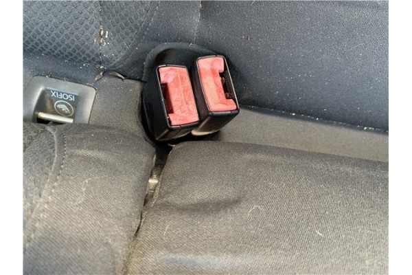 Recambio de anclaje cinturon trasero izquierdo para volkswagen golf v (1k1) 1.9 tdi referencia OEM IAM 1K0857739HQVZ  