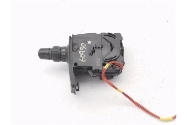 Recambio de mando intermitencia para renault clio iii 1.5 dci (c/br1g) referencia OEM IAM 88102001459 8201590638 