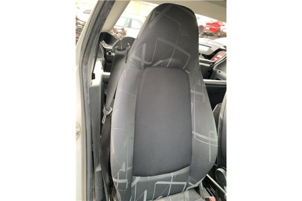 Recambio de asiento delantero derecho para smart fortwo coupe 1.0 fortwo coupe (52kw) referencia OEM IAM A4519102200C34A 1,21E+0