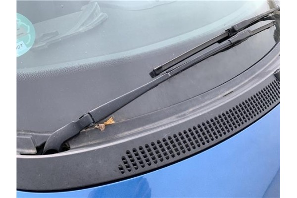 Recambio de brazo limpiaparabrisas delantero derecho para smart fortwo coupe 1.0 fortwo coupe (52kw) referencia OEM IAM A4518240