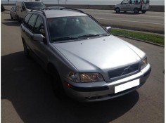 volvo v40 familiar del año 2002