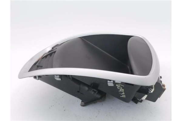 Recambio de pantalla para peugeot 207 sw 1.6 hdi referencia OEM IAM 9666631380  