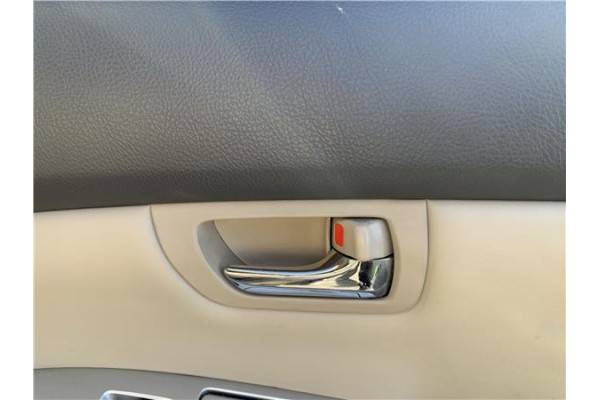 Recambio de manilla int. puerta trasero derecha para lexus rx (mcu_) 400h referencia OEM IAM 6920748010A0  