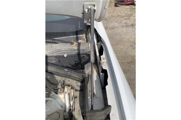 Recambio de amortiguador capo para jaguar f-pace 2.0 r-sport awd referencia OEM IAM T4A1162  