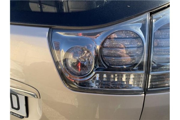 Recambio de piloto porton trasero derecho para lexus rx (mcu_) 400h referencia OEM IAM 8158148060 8158148061 