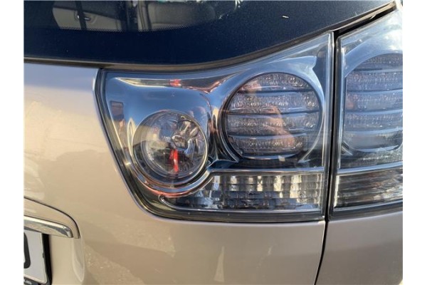 Recambio de piloto porton trasero derecho para lexus rx (mcu_) 400h referencia OEM IAM 8158148060 8158148061 