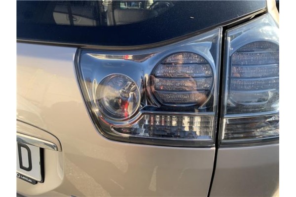 Recambio de piloto porton trasero derecho para lexus rx (mcu_) 400h referencia OEM IAM 8158148060 8158148061 