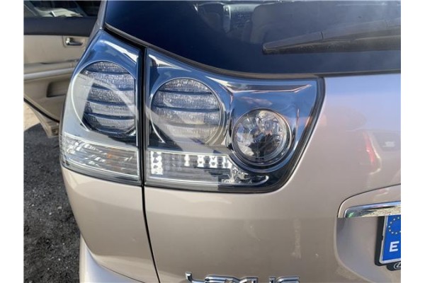 Recambio de piloto porton trasero izquierdo para lexus rx (mcu_) 400h referencia OEM IAM 8159148060 8159148061 