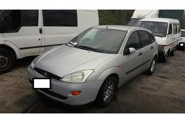 ford focus berlina (cak) del año 1998