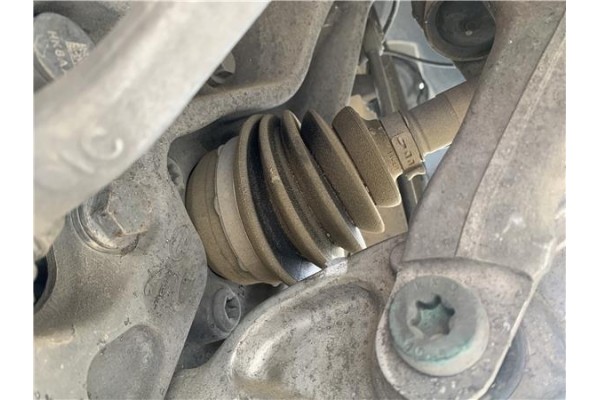 Recambio de palier delantero izquierdo para jaguar f-pace 2.0 r-sport awd referencia OEM IAM T4A1863  