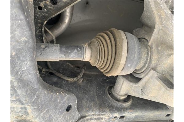 Recambio de palier trasero derecho para jaguar f-pace 2.0 r-sport awd referencia OEM IAM T4A1808  