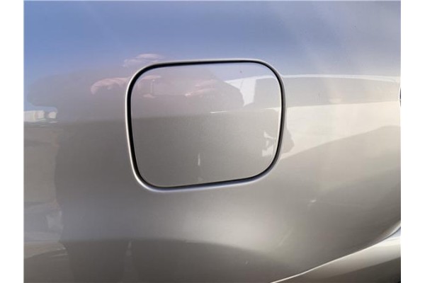 Recambio de tapa exterior combustible para lexus rx (mcu_) 400h referencia OEM IAM 7735048040 7735048041 