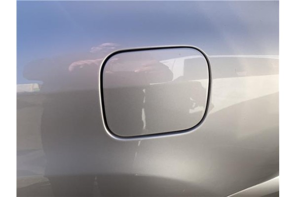 Recambio de tapa exterior combustible para lexus rx (mcu_) 400h referencia OEM IAM 7735048040 7735048041 