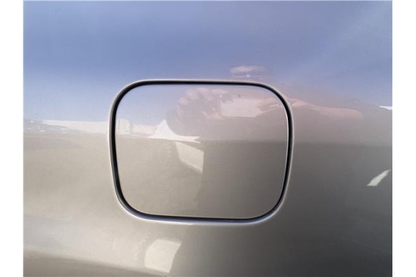 Recambio de tapa exterior combustible para lexus rx (mcu_) 400h referencia OEM IAM 7735048040 7735048041 