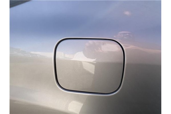 Recambio de tapa exterior combustible para lexus rx (mcu_) 400h referencia OEM IAM 7735048040 7735048041 