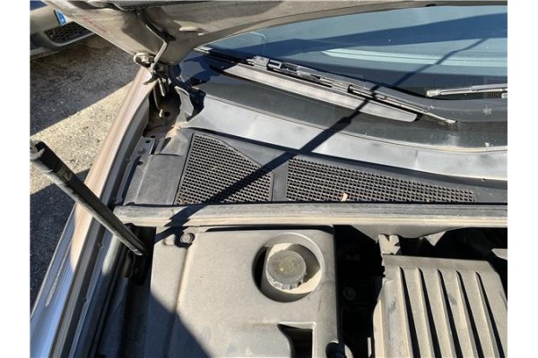 Recambio de torpedo para lexus rx (mcu_) 400h referencia OEM IAM 5570848041 5570848042 