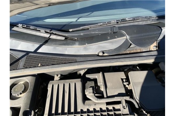 Recambio de torpedo para lexus rx (mcu_) 400h referencia OEM IAM 5570848041 5570848042 