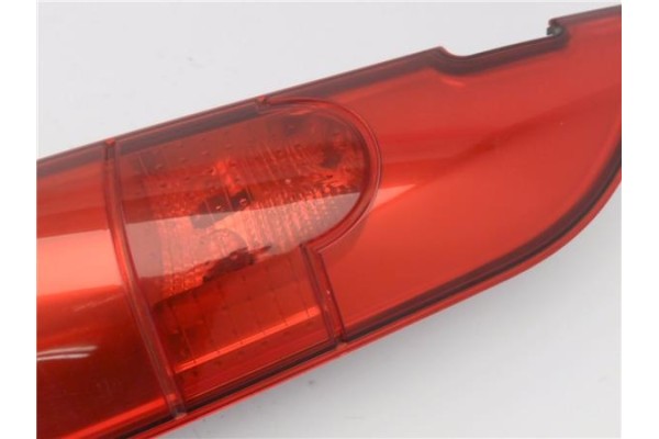 Recambio de piloto trasero derecho para renault kangoo i (f/kc0) 1.2 authentique referencia OEM IAM 8200150625  