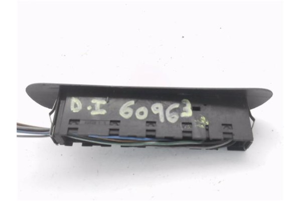 Recambio de mando elevalunas delantero izquierdo para opel vectra b berlina 2.0 dti 16v referencia OEM IAM 4953312  