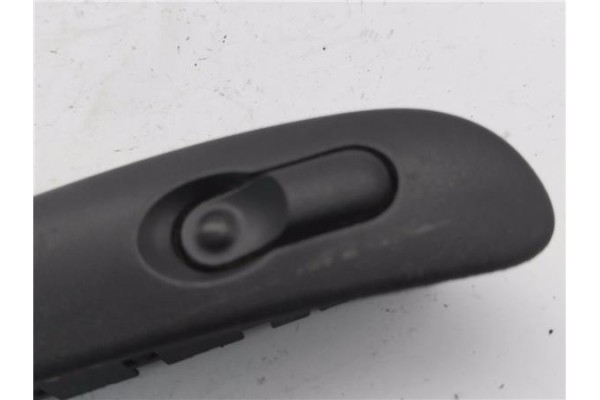 Recambio de mando elevalunas delantero izquierdo para opel vectra b berlina 2.0 dti 16v referencia OEM IAM 4953312  