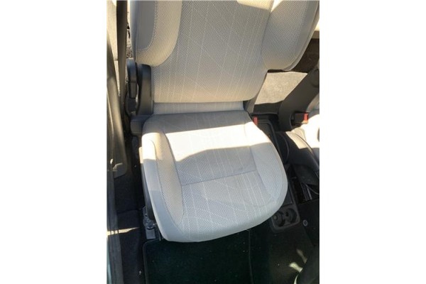 Recambio de asiento delantero derecho para peugeot partner tepee 1.6 premium referencia OEM IAM 8906TX  