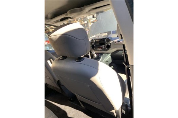 Recambio de asiento delantero derecho para peugeot partner tepee 1.6 premium referencia OEM IAM 8906TX  