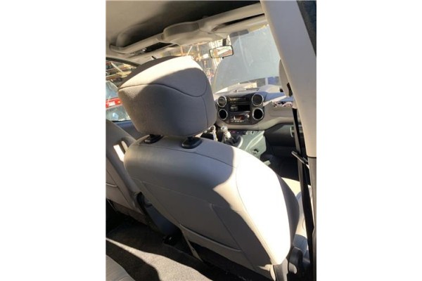 Recambio de asiento delantero derecho para peugeot partner tepee 1.6 premium referencia OEM IAM 8906TX  