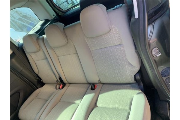 Recambio de asientos traseros para peugeot partner tepee 1.6 premium referencia OEM IAM 8906RL 8906RN 