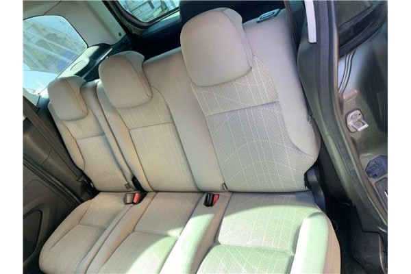 Recambio de asientos traseros para peugeot partner tepee 1.6 premium referencia OEM IAM 8906RL 8906RN 