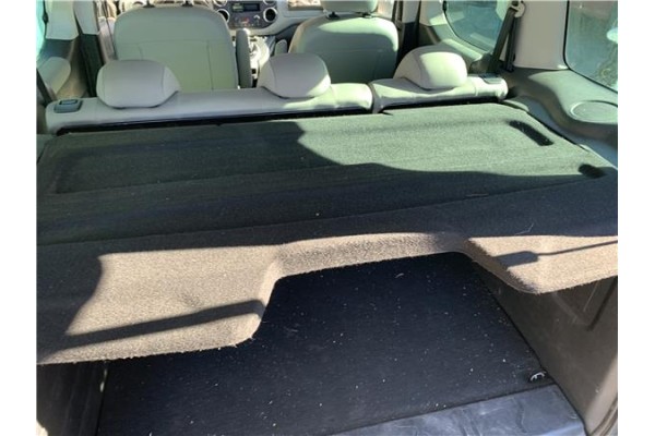 Recambio de bandeja trasero para peugeot partner tepee 1.6 premium referencia OEM IAM 8796V1 16799839ZD 