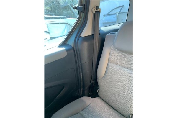 Recambio de cinturon seguridad trasero derecho para peugeot partner tepee 1.6 premium referencia OEM IAM 8975W3 8975QT 