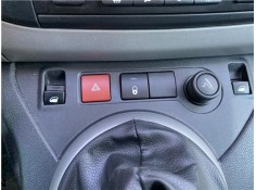 Recambio de interruptor luces emergencia para peugeot partner tepee 1.6 premium referencia OEM IAM 6990L2  
