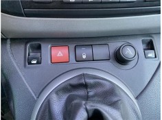 Recambio de interruptor luces emergencia para peugeot partner tepee 1.6 premium referencia OEM IAM 6990L2  