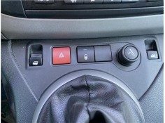 Recambio de interruptor luces emergencia para peugeot partner tepee 1.6 premium referencia OEM IAM 6990L2  