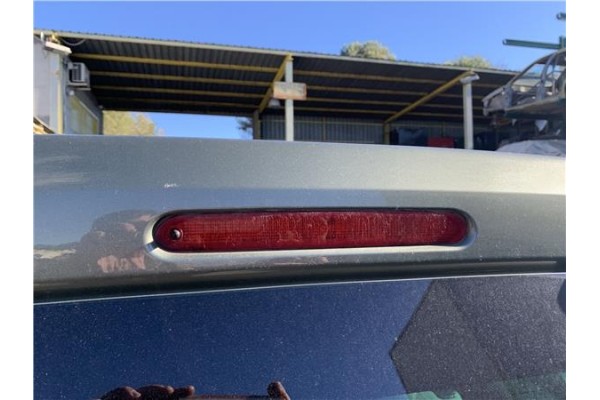 Recambio de luz central de freno para peugeot partner tepee 1.6 premium referencia OEM IAM 6351FC  