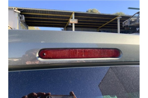 Recambio de luz central de freno para peugeot partner tepee 1.6 premium referencia OEM IAM 6351FC  