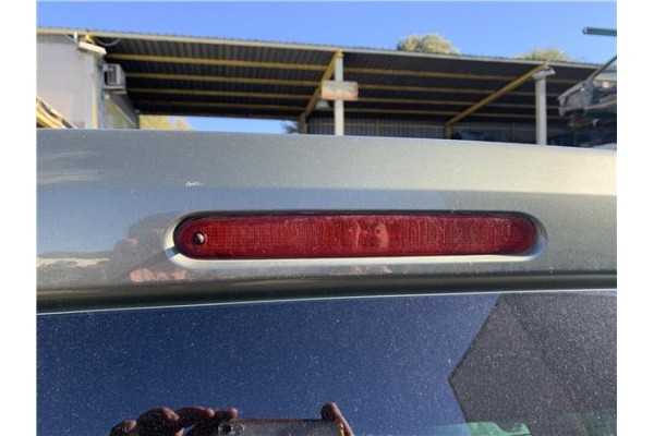 Recambio de luz central de freno para peugeot partner tepee 1.6 premium referencia OEM IAM 6351FC  