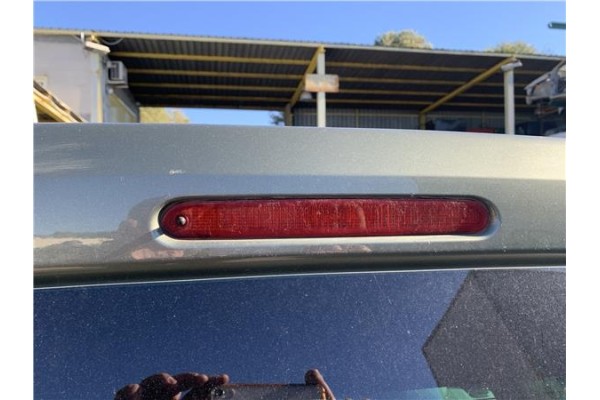 Recambio de luz central de freno para peugeot partner tepee 1.6 premium referencia OEM IAM 6351FC  