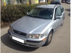 volvo v40 familiar del año 2002