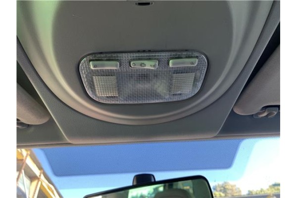 Recambio de luz delantero central techo para peugeot partner tepee 1.6 premium referencia OEM IAM 6362Q2 8146Z3 