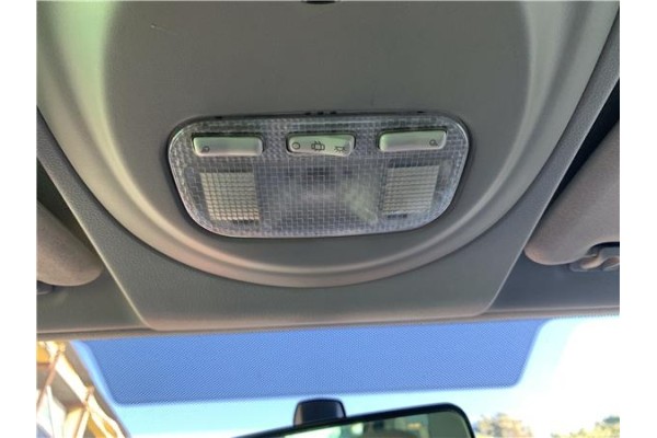 Recambio de luz delantero central techo para peugeot partner tepee 1.6 premium referencia OEM IAM 6362Q2 8146Z3 