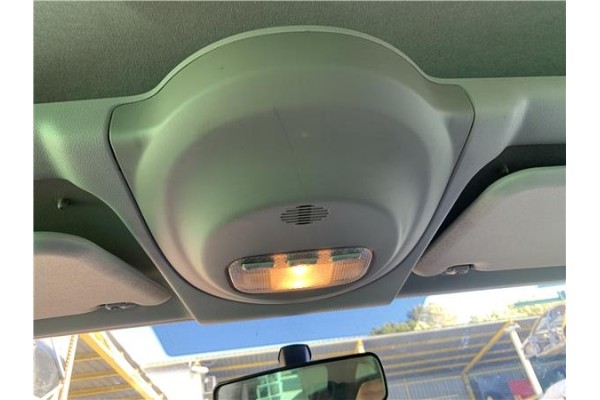 Recambio de luz delantero central techo para peugeot partner tepee 1.6 premium referencia OEM IAM 6362Q2 8146Z3 
